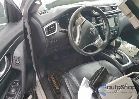 2015 Nissan Rogue S z USA, uszkodzony, nr VIN 5N1AT2MV8FC779275